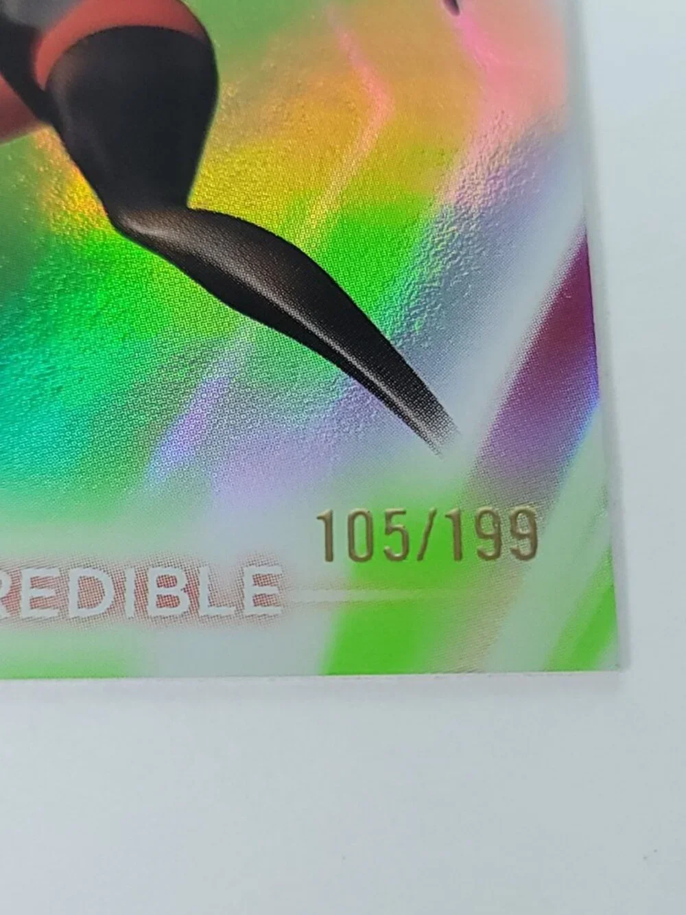 Mrs Incredible Topps 2026 Disney Neon Holo Parallel Refractor Limited 105/199 - Picture 2 of 4
